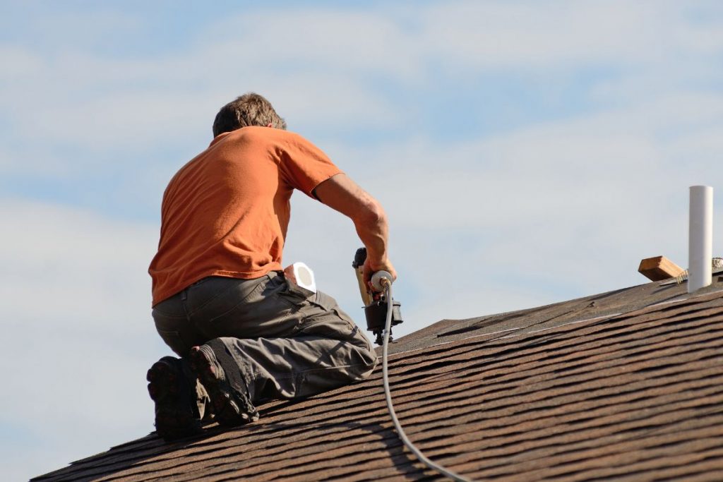 What's Wrong With DIY Roof Repairs/Restoration?